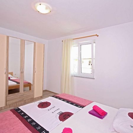 Apartmani Bradaric Pula Exterior photo