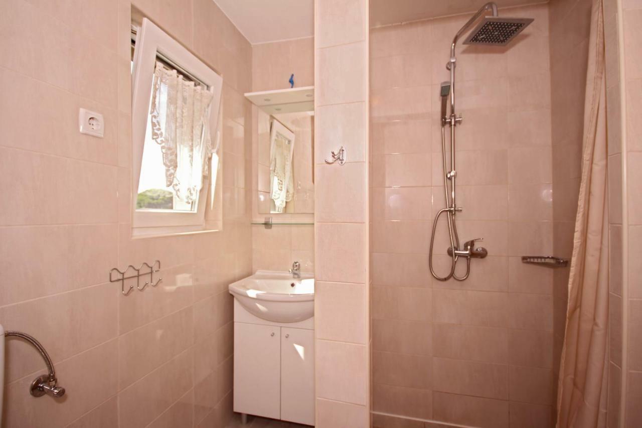 Apartmani Bradaric Pula Exterior photo