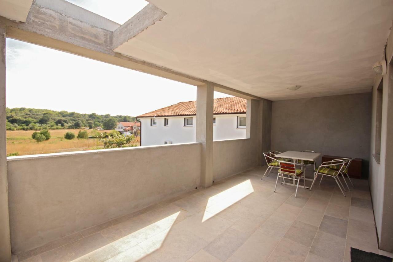 Apartmani Bradaric Pula Exterior photo