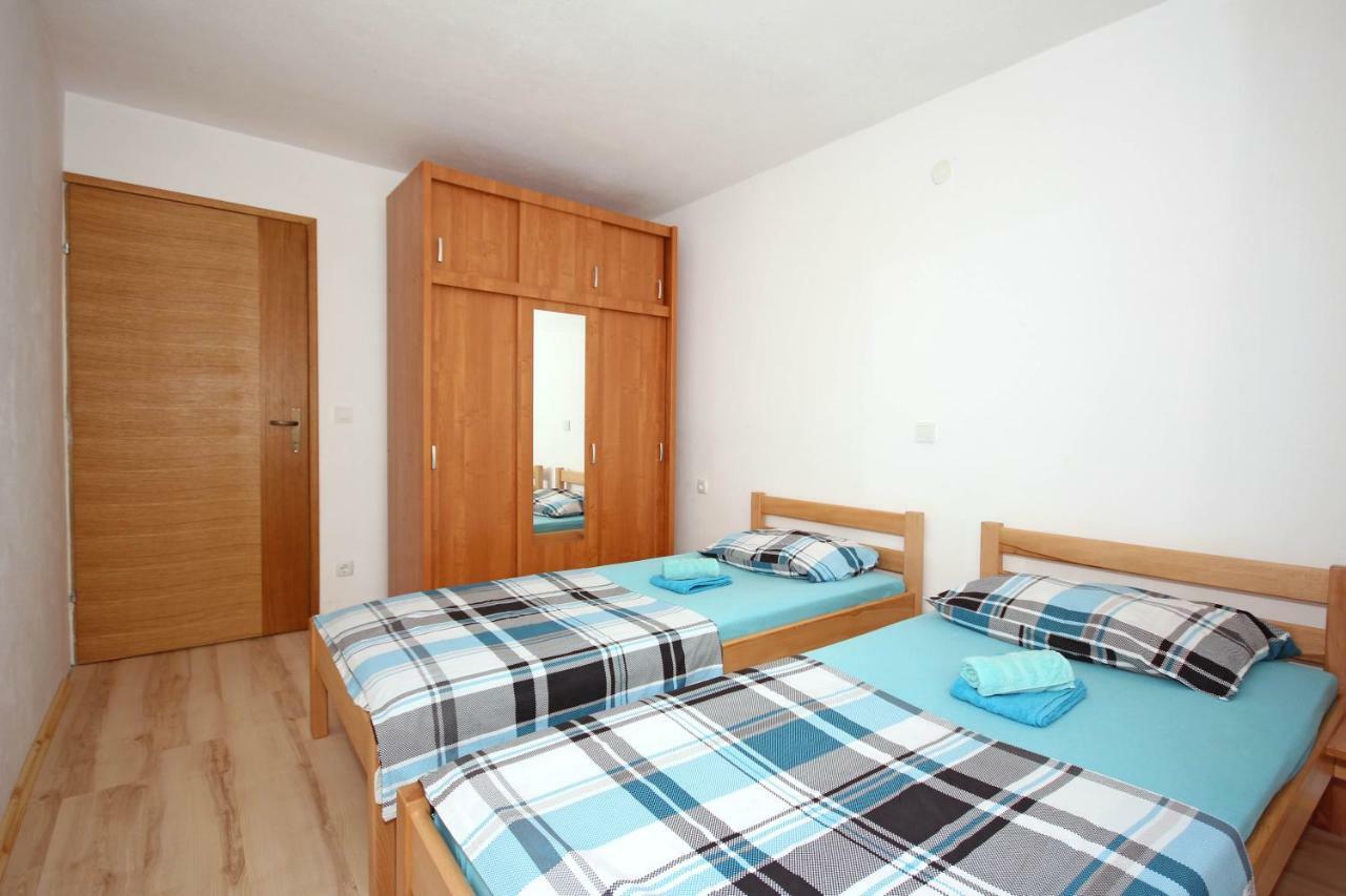 Apartmani Bradaric Pula Exterior photo