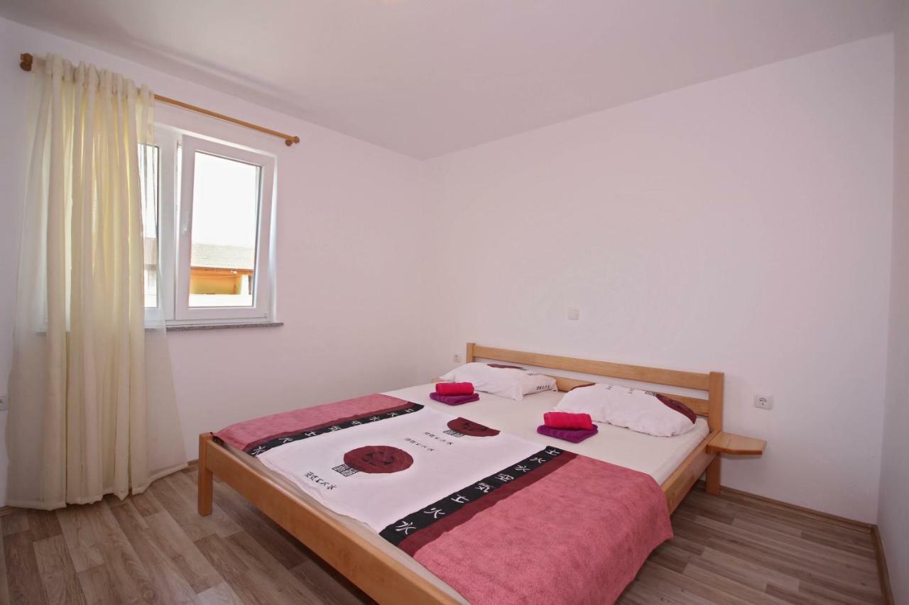 Apartmani Bradaric Pula Exterior photo